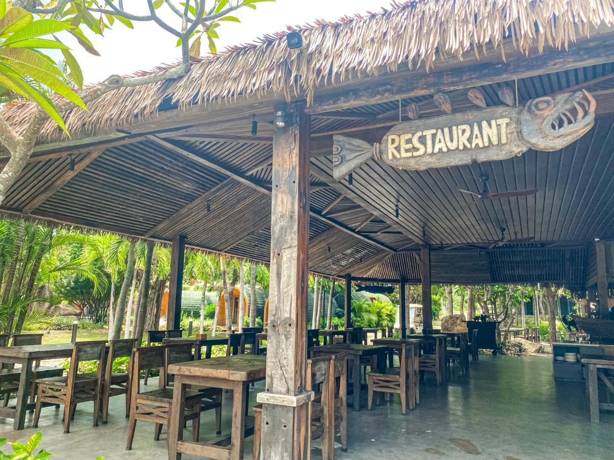 Long Hai Channel Beach Resort Exterior photo