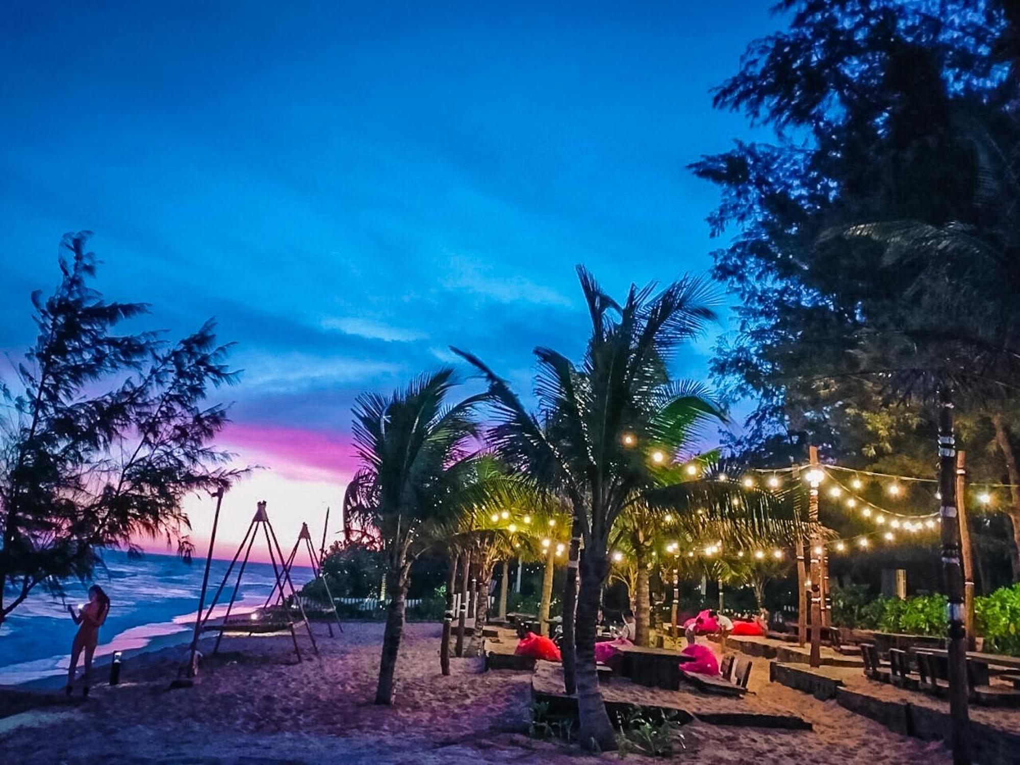 Long Hai Channel Beach Resort Exterior photo